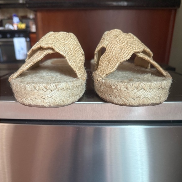 EUC Talbots Women's Tan/Cream Espadrille Slides SZ 9 - Picture 10 of 12